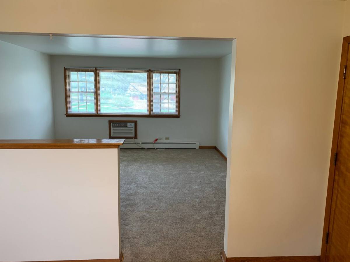 Apartment for rent at 2414 Douglas St, Joliet, IL 60435