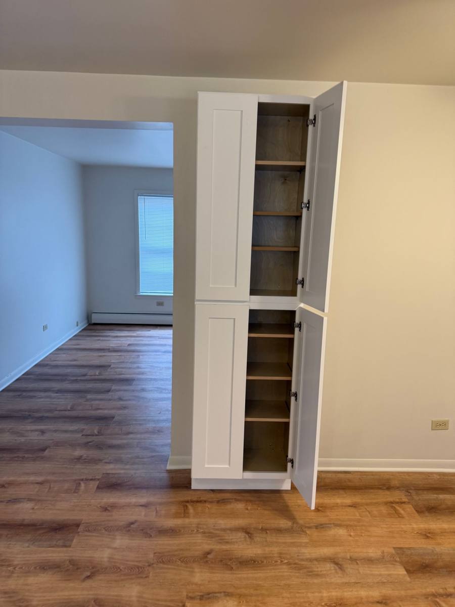 Apartment for rent at 512 Kungs Way, Joliet, IL 60435