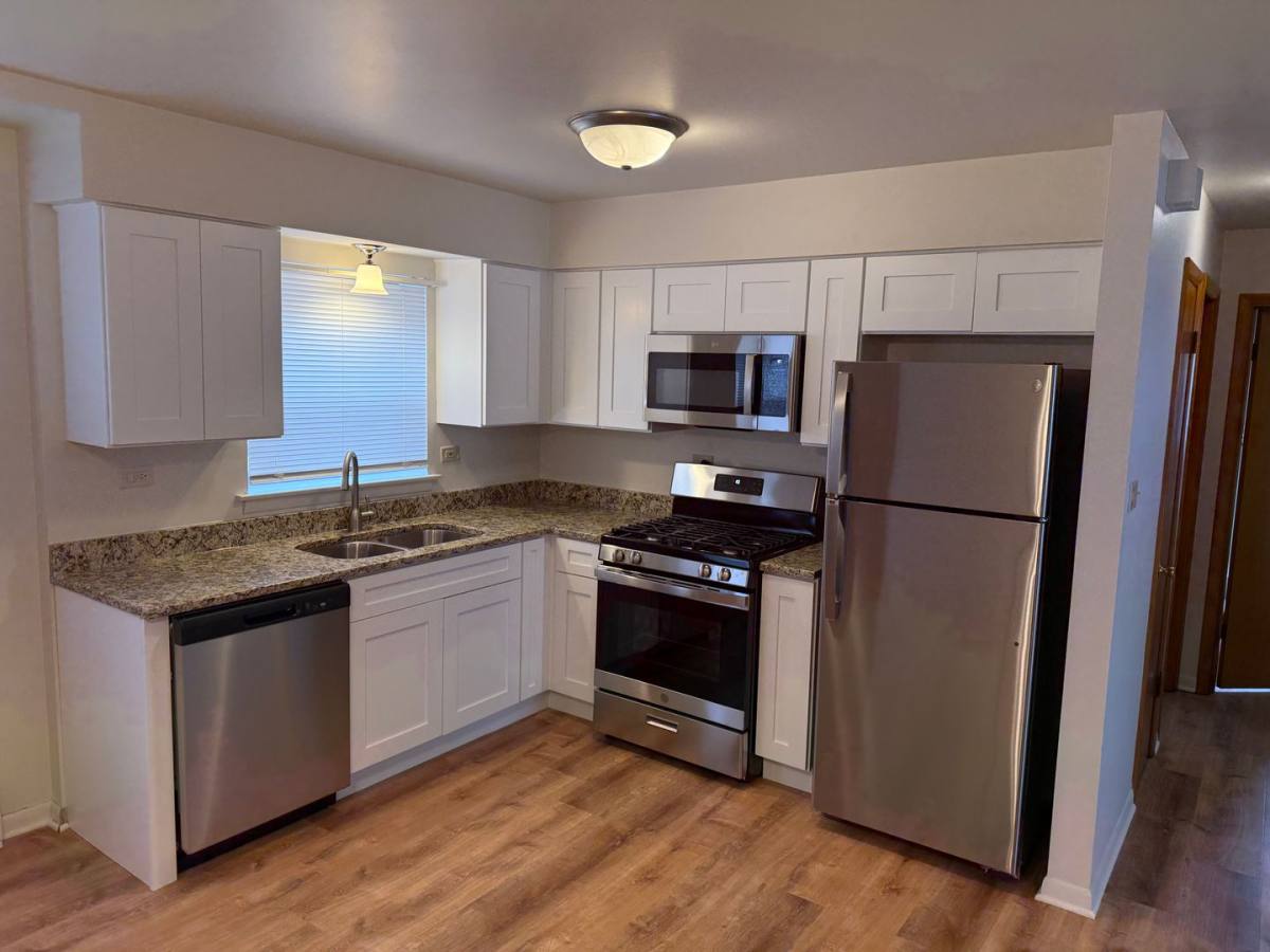 Apartment for rent at 512 Kungs Way, Joliet, IL 60435