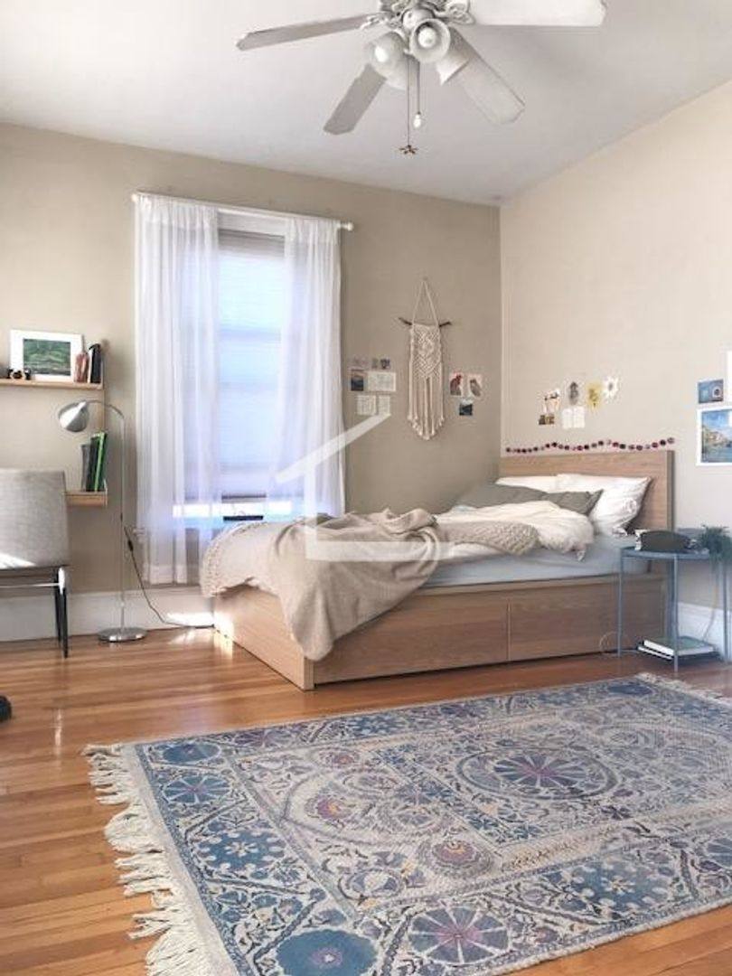 Apartment for rent at 1089 Boylston #45, Boston, MA 02115