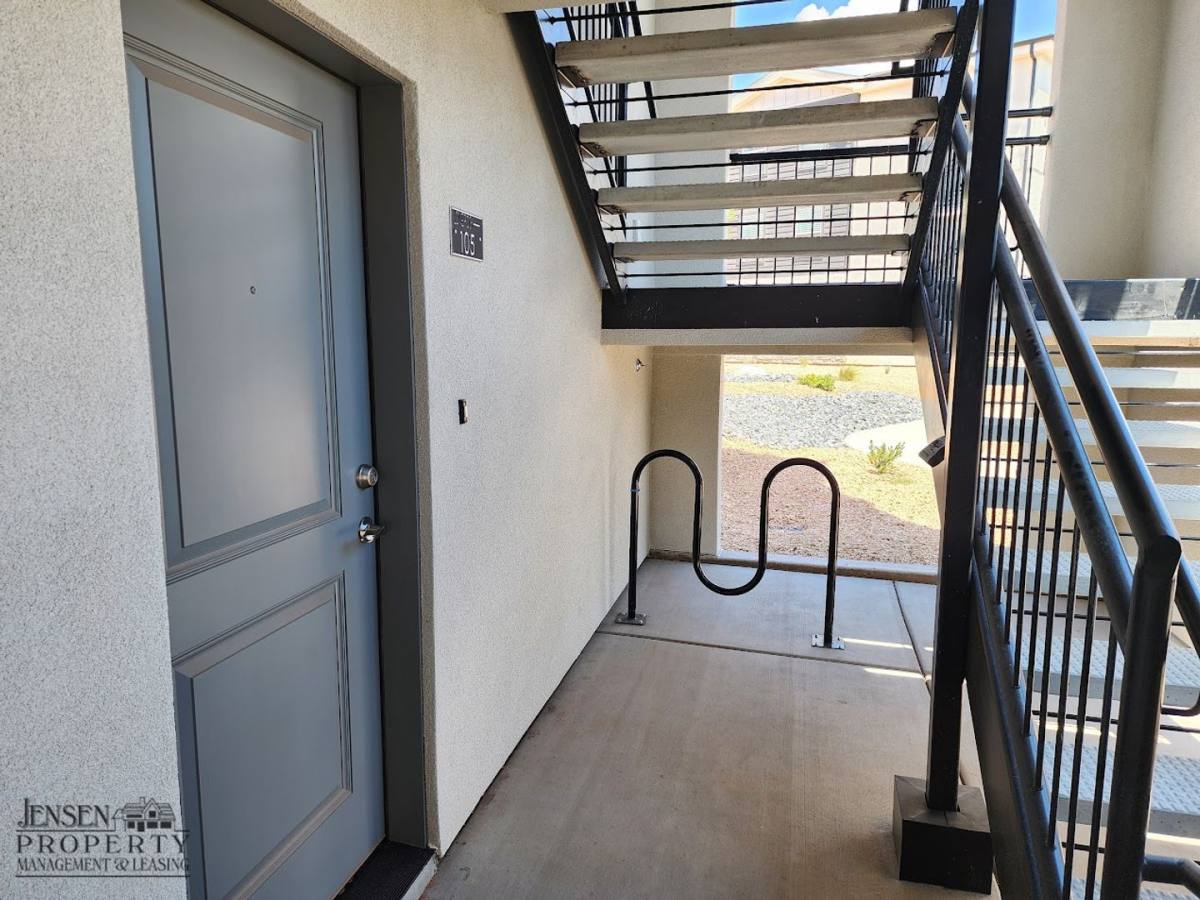 Condo for rent at 133 N Rock Canyon St, Hurricane, UT 84737