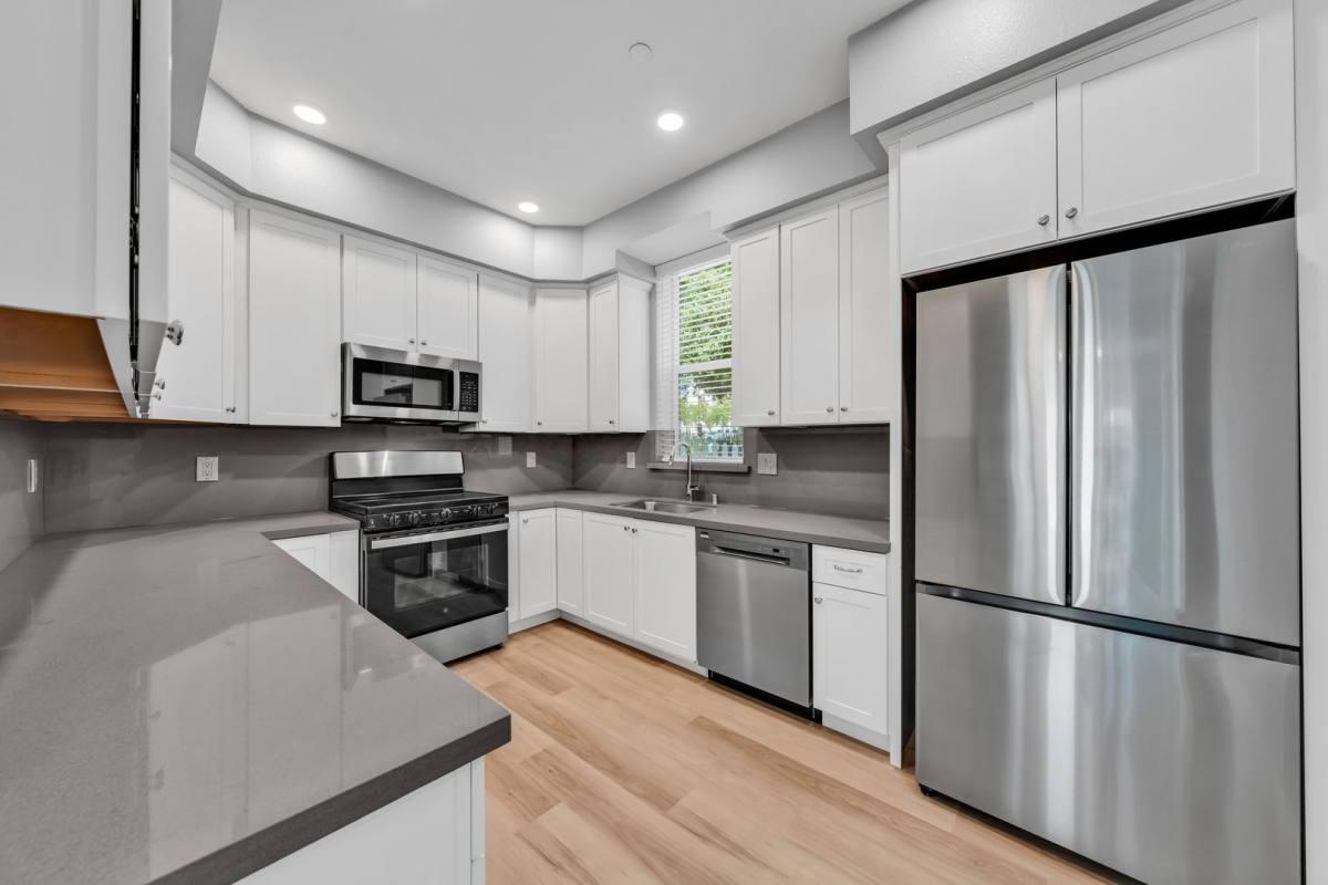 Apartment for rent at 2016 Dwight Way, Berkeley, CA 94704