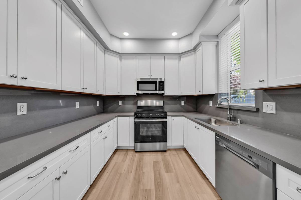 Apartment for rent at 2016 Dwight Way, Berkeley, CA 94704