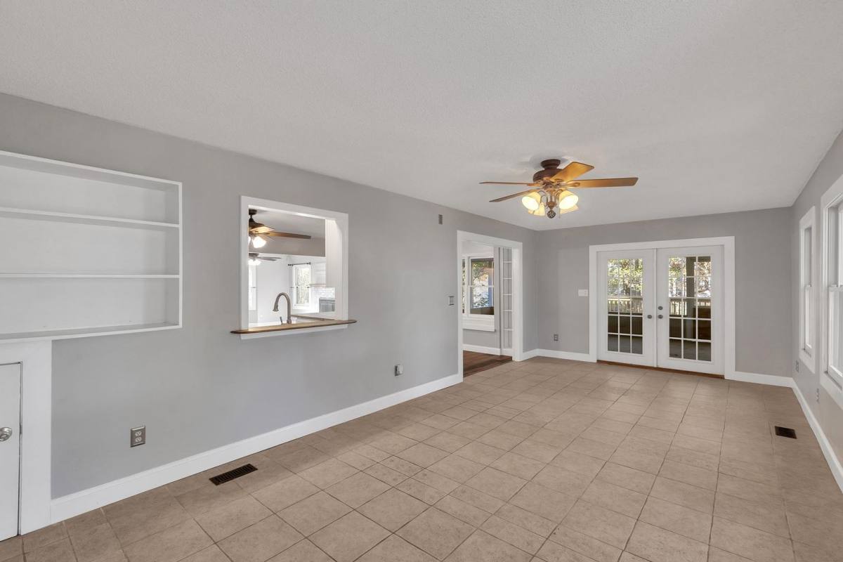House for rent at 107 Dockside Dr, Jacksonville, NC 28546