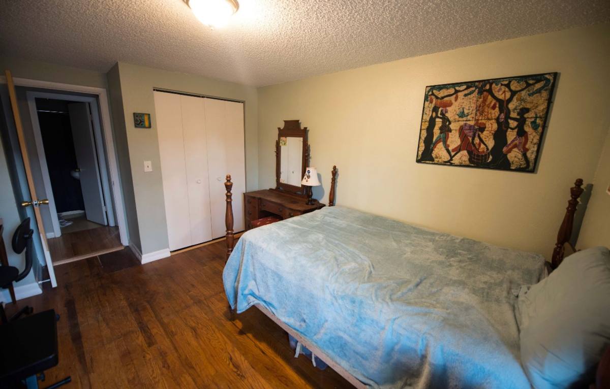 House for rent at 2755 S Delaware St, Englewood, CO 80110