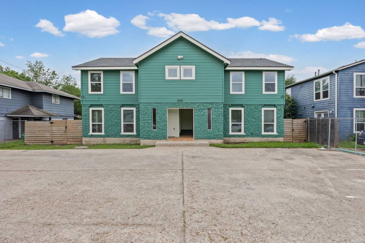 Apartment for rent at 2615 Ektom Dr, Austin, TX 78745