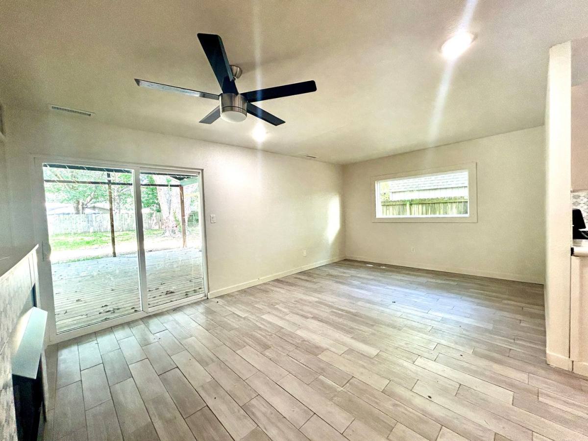 House for rent at 72 Bois D Arcade, Farmington, AR 72730
