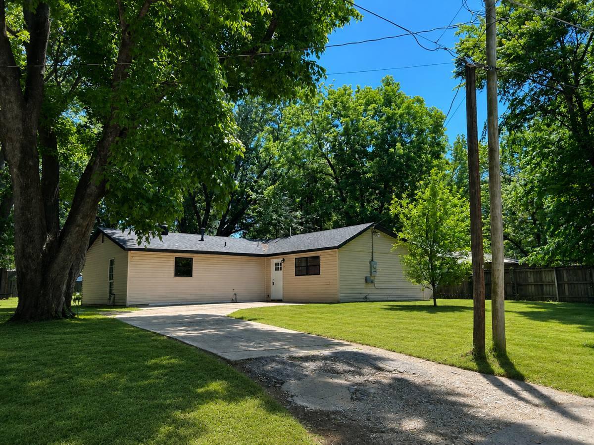 House for rent at 72 Bois D Arcade, Farmington, AR 72730