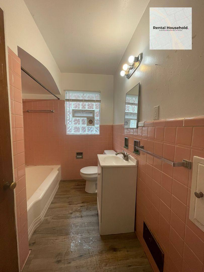 House for rent at 18010 Lesure St, Detroit, MI 48235