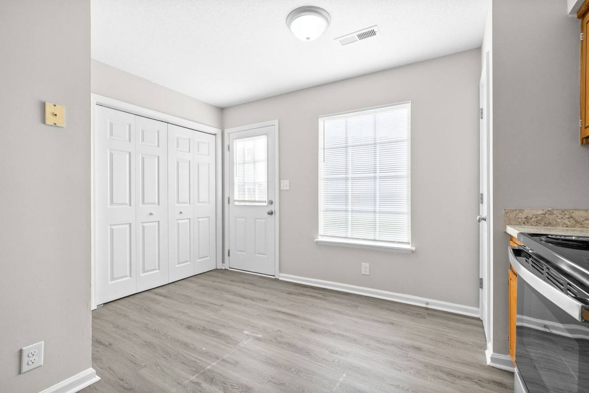 Apartment for rent at 1870 Waters Edge, Clarksville, TN 37043