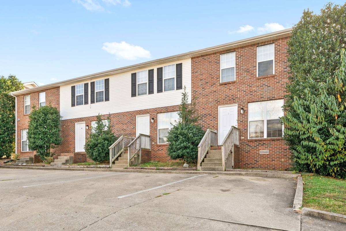 Apartment for rent at 1870 Waters Edge, Clarksville, TN 37043