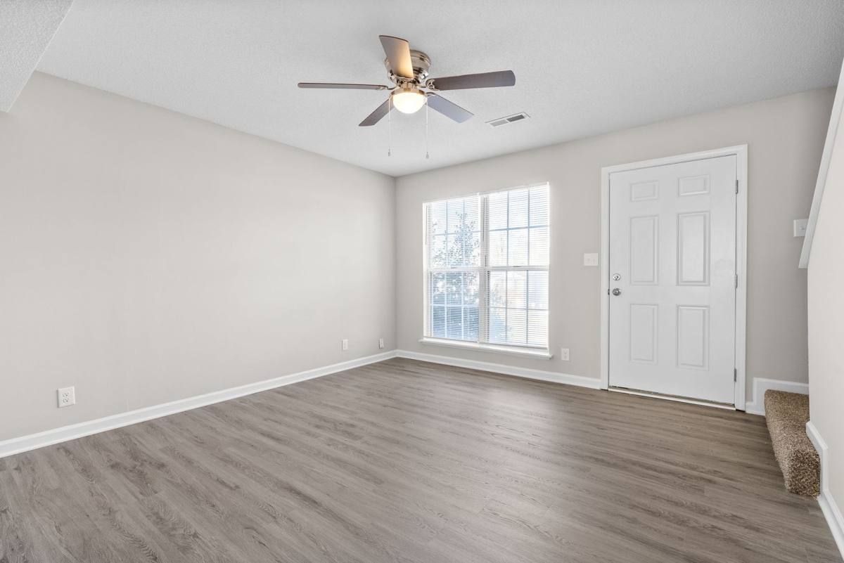 Apartment for rent at 1870 Waters Edge, Clarksville, TN 37043