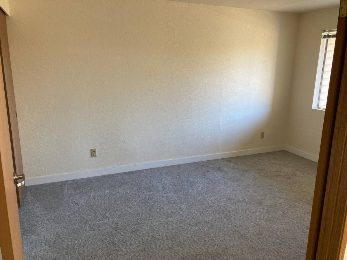Apartment for rent at 10730 Greenwood Ave N, Seattle, WA 98133
