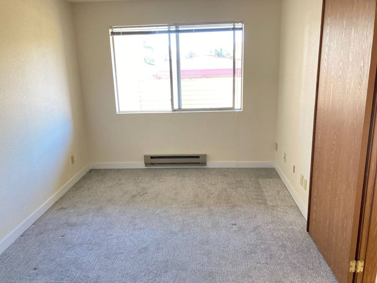 Apartment for rent at 10730 Greenwood Ave N, Seattle, WA 98133