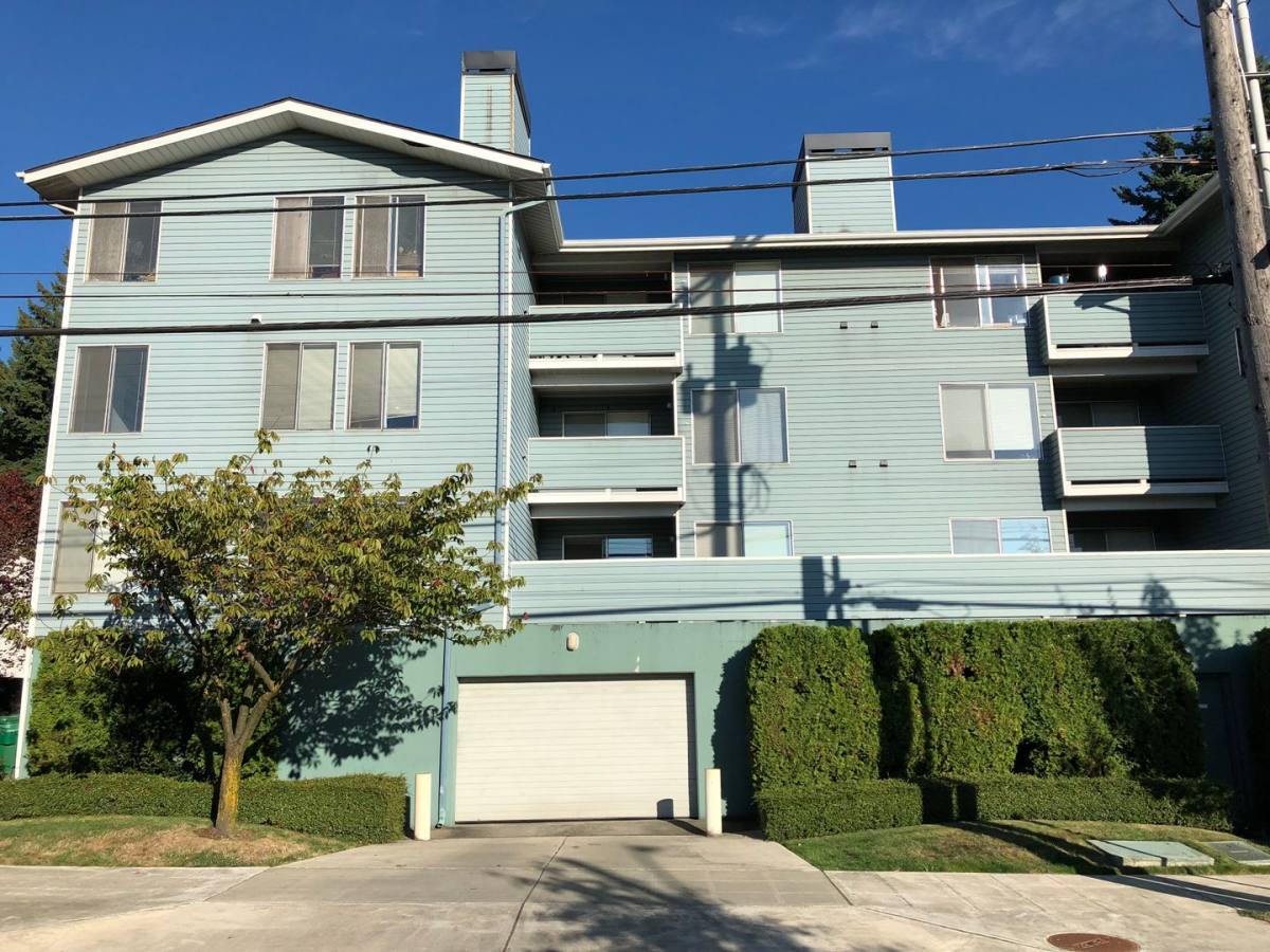 Apartment for rent at 10730 Greenwood Ave N, Seattle, WA 98133