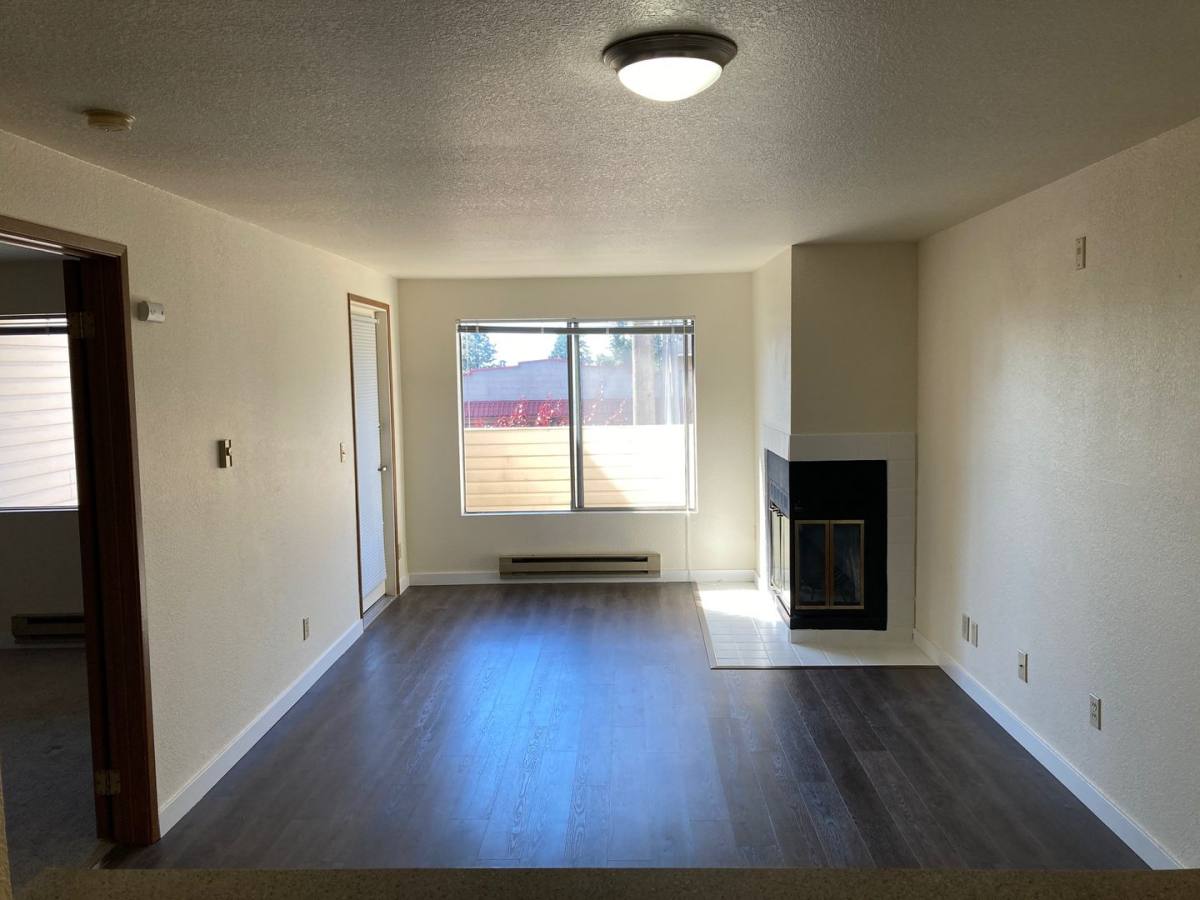 Apartment for rent at 10730 Greenwood Ave N, Seattle, WA 98133
