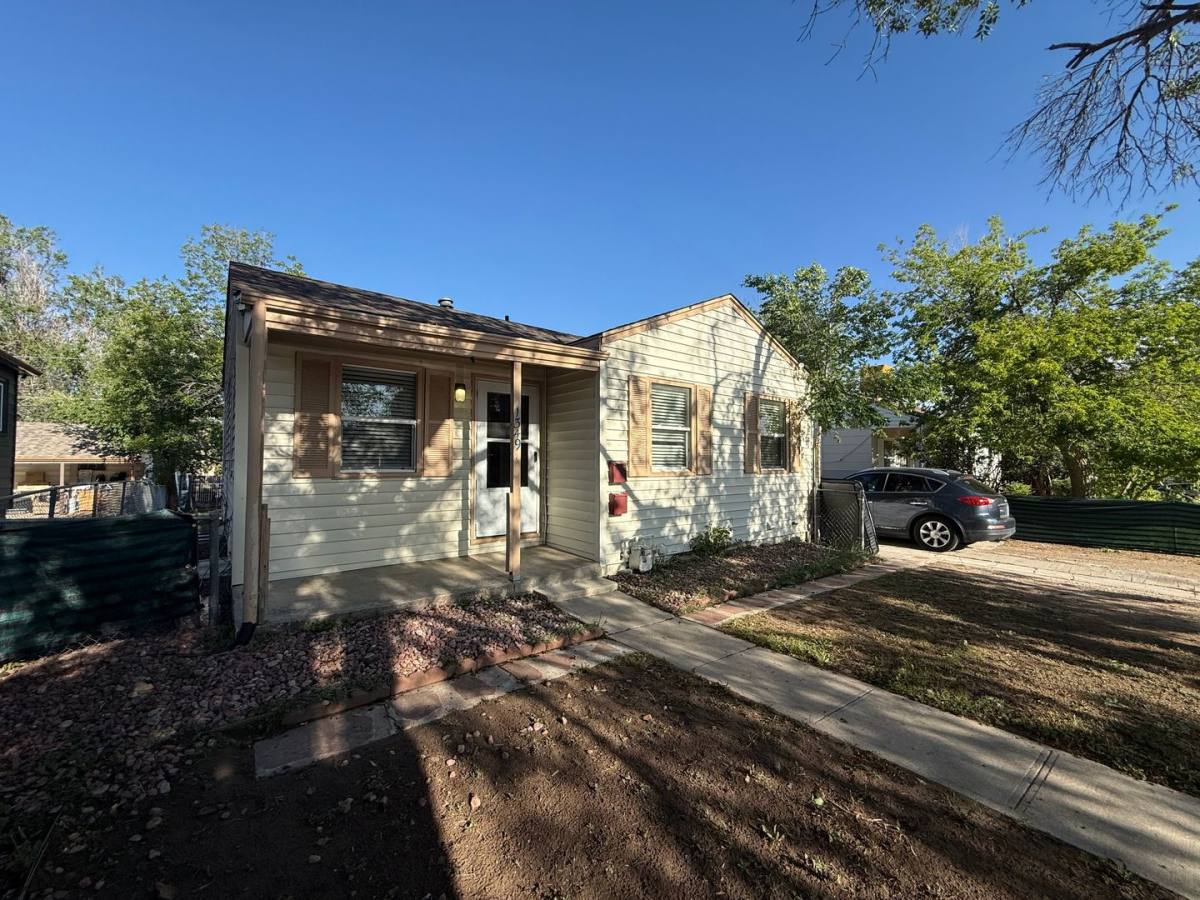 House for rent at 1349 Kenton St, Aurora, CO 80010