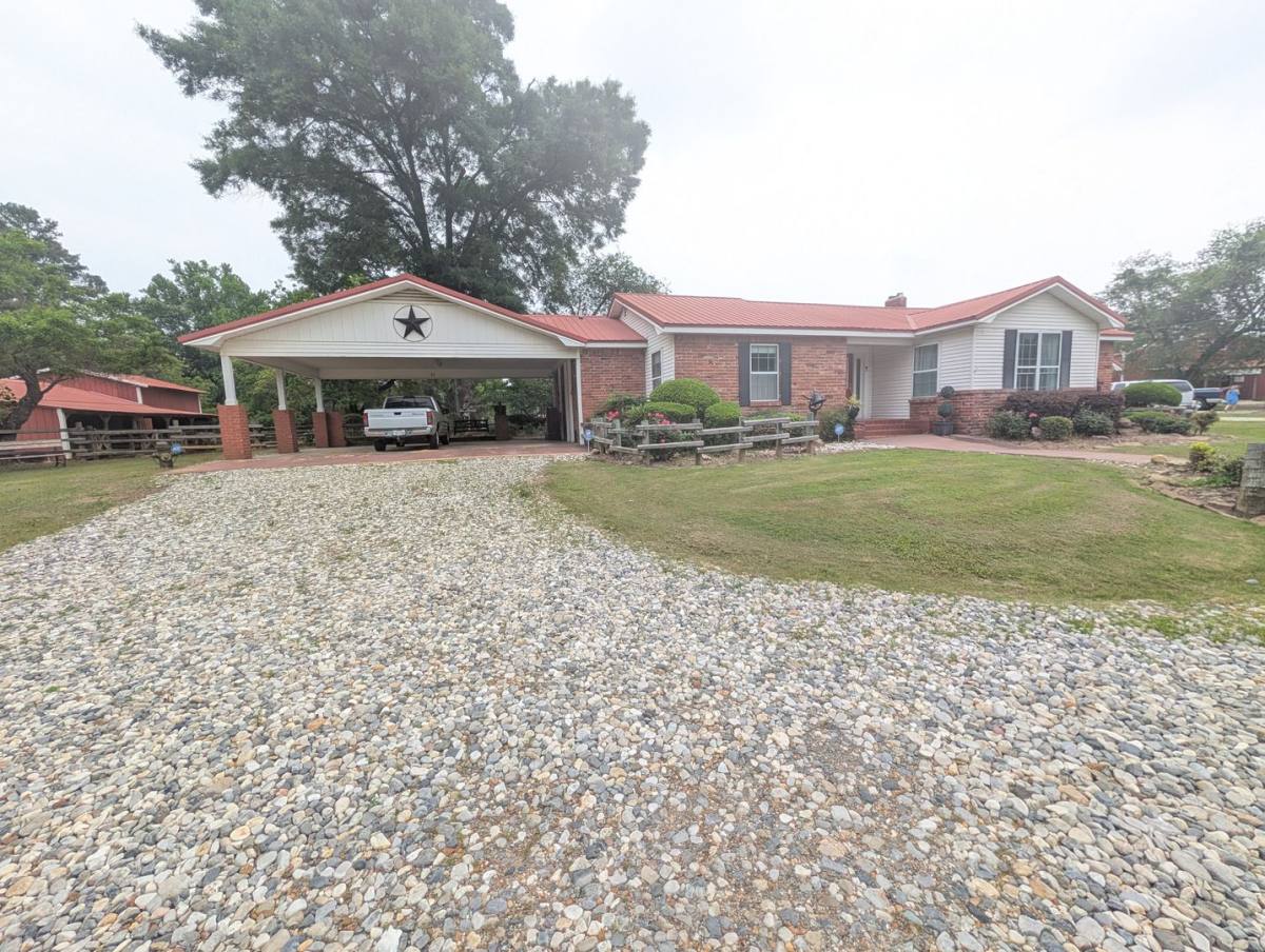 House for rent at 6400 Gibson Lane, Texarkana, TX 75503