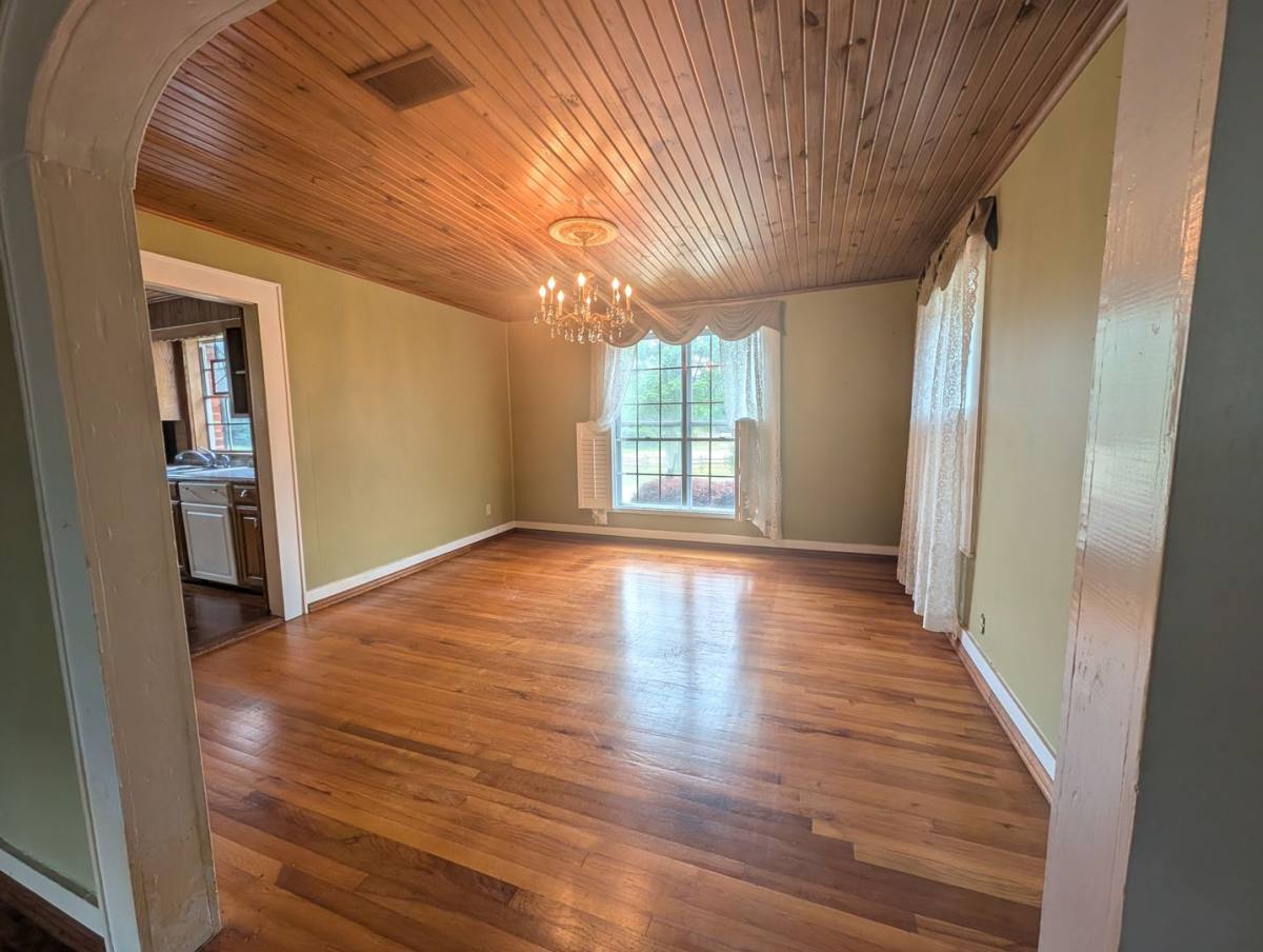 House for rent at 6400 Gibson Lane, Texarkana, TX 75503