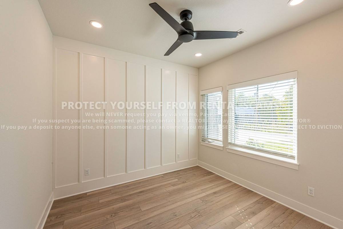 House for rent at 956 W Boone St, Fayetteville, AR 72701