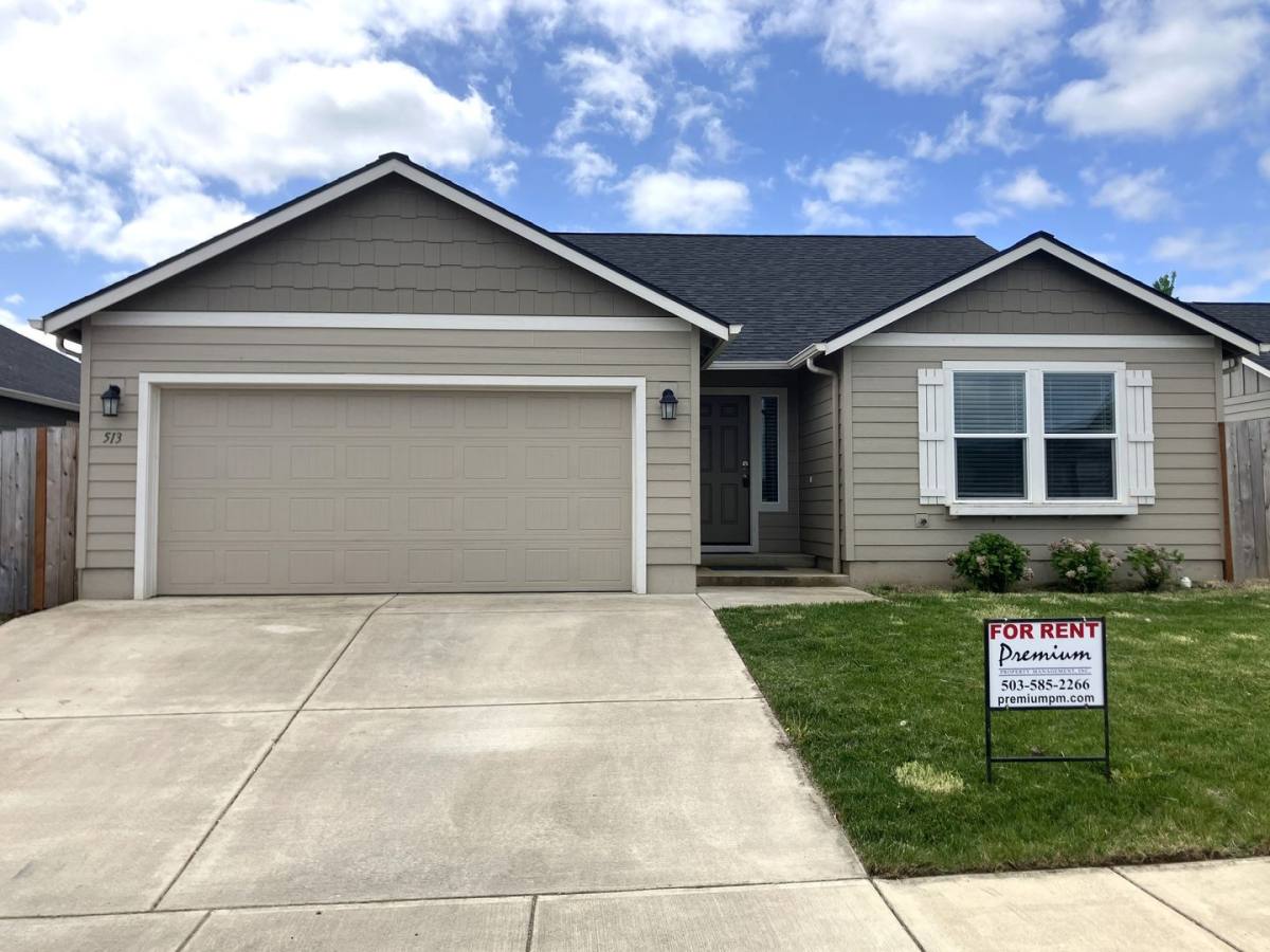 House for rent at 513 SE Fowler St, Dallas, OR 97338