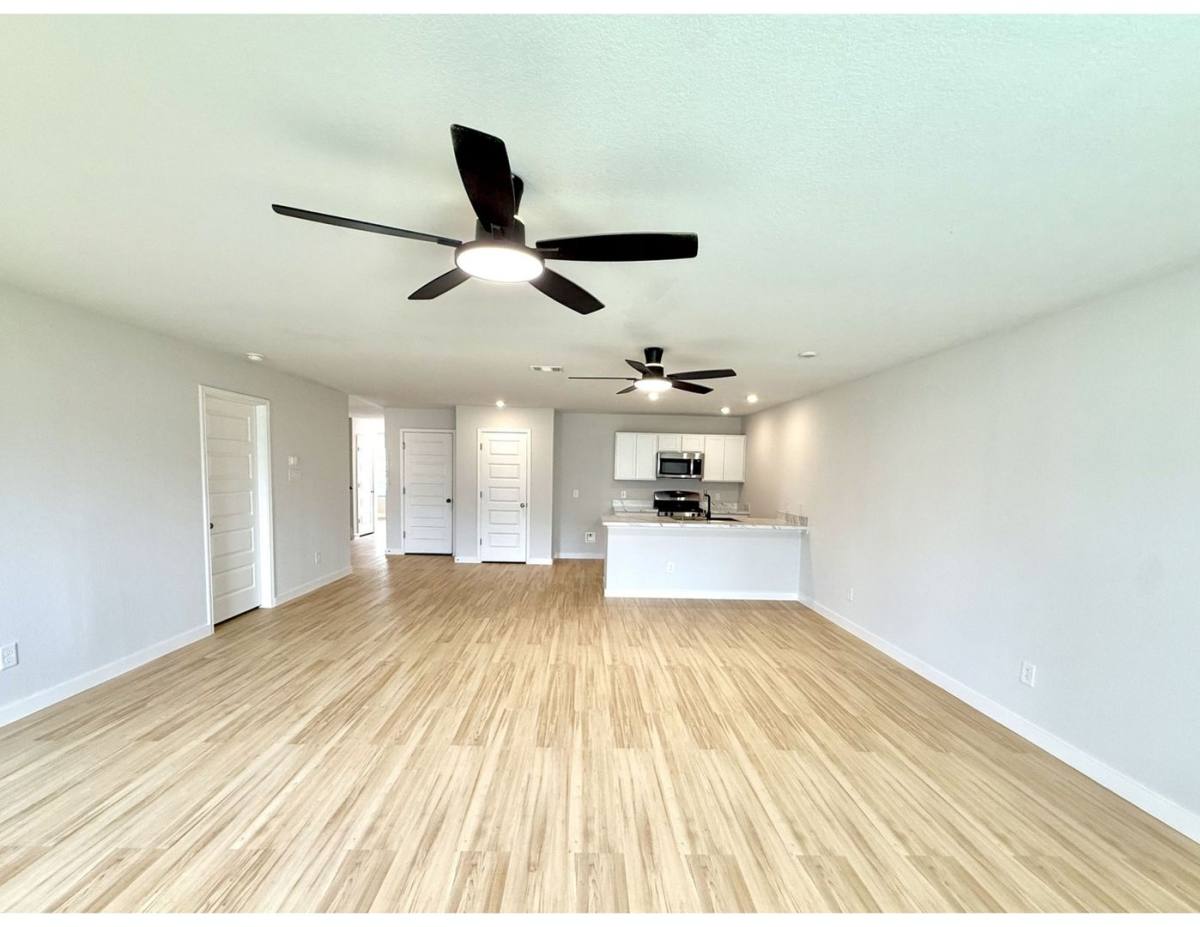 House for rent at 139 Rd, Cleveland, TX 77327