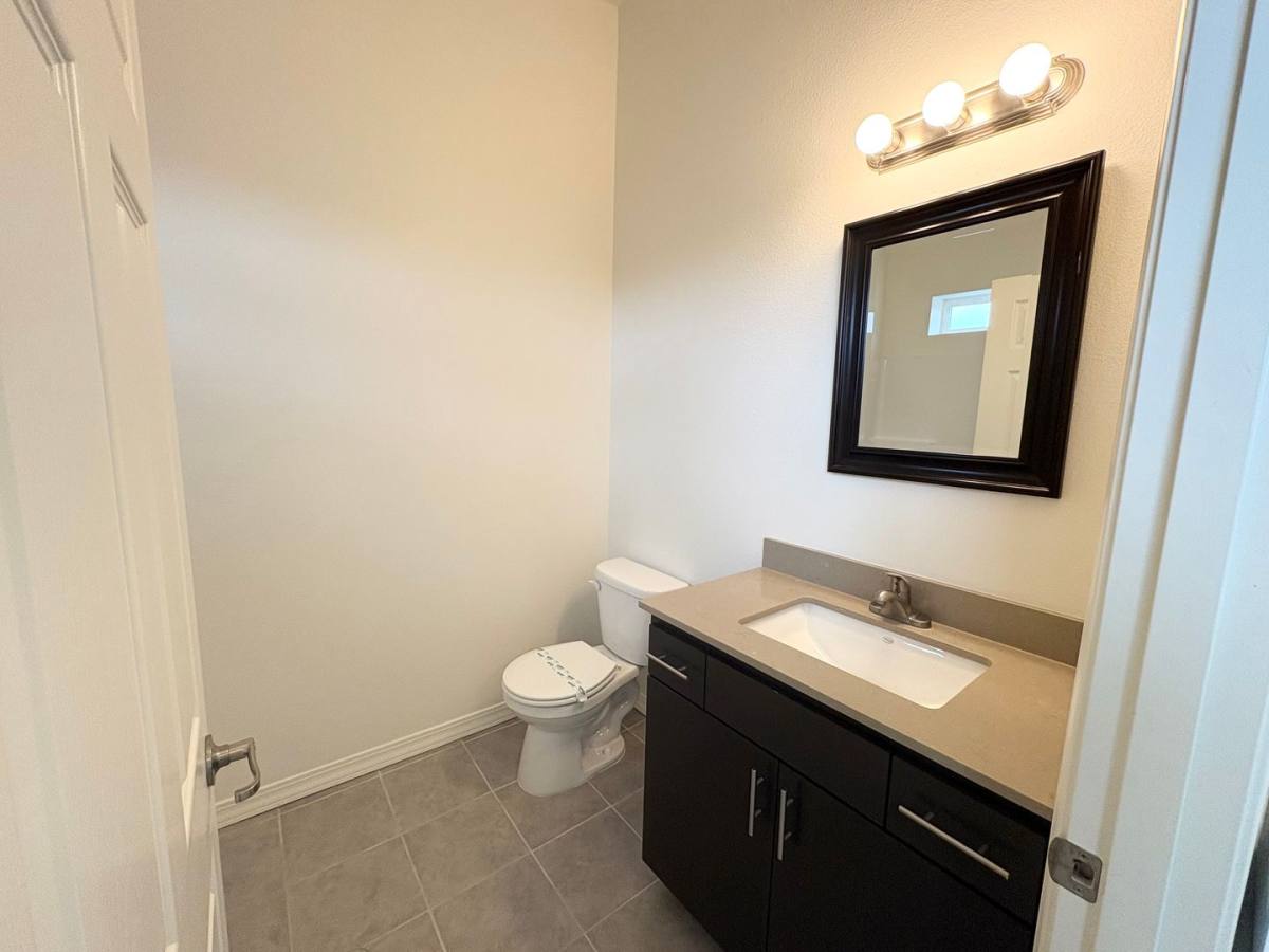 Apartment for rent at 1910 E Mill Plain Blvd, Vancouver, WA 98661