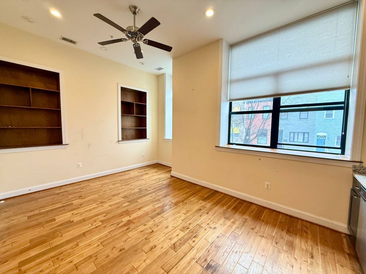 Apartment for rent at 201 S Conkling St, Baltimore, MD 21224
