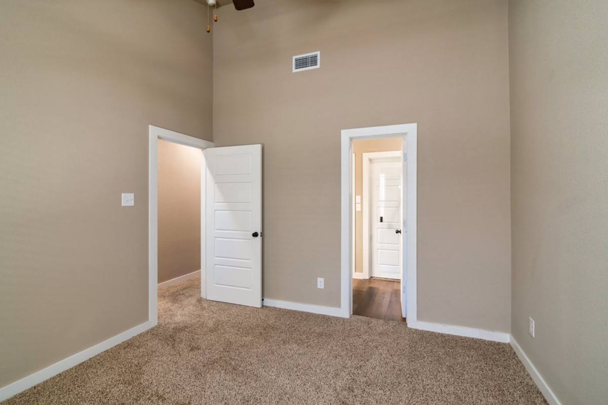 728 Fallow Dr, Venus, TX 76084 - Townhouse for Rent - Image 9