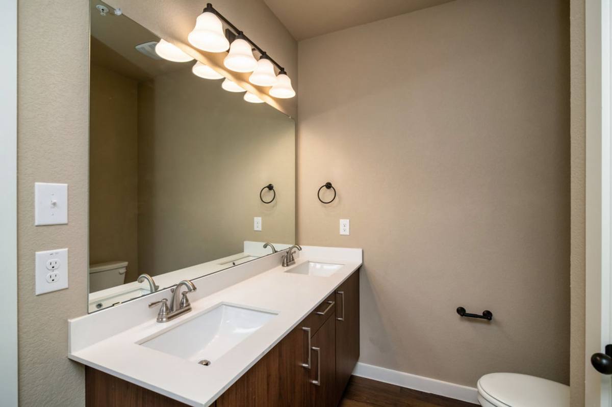728 Fallow Dr, Venus, TX 76084 - Townhouse for Rent - Image 10