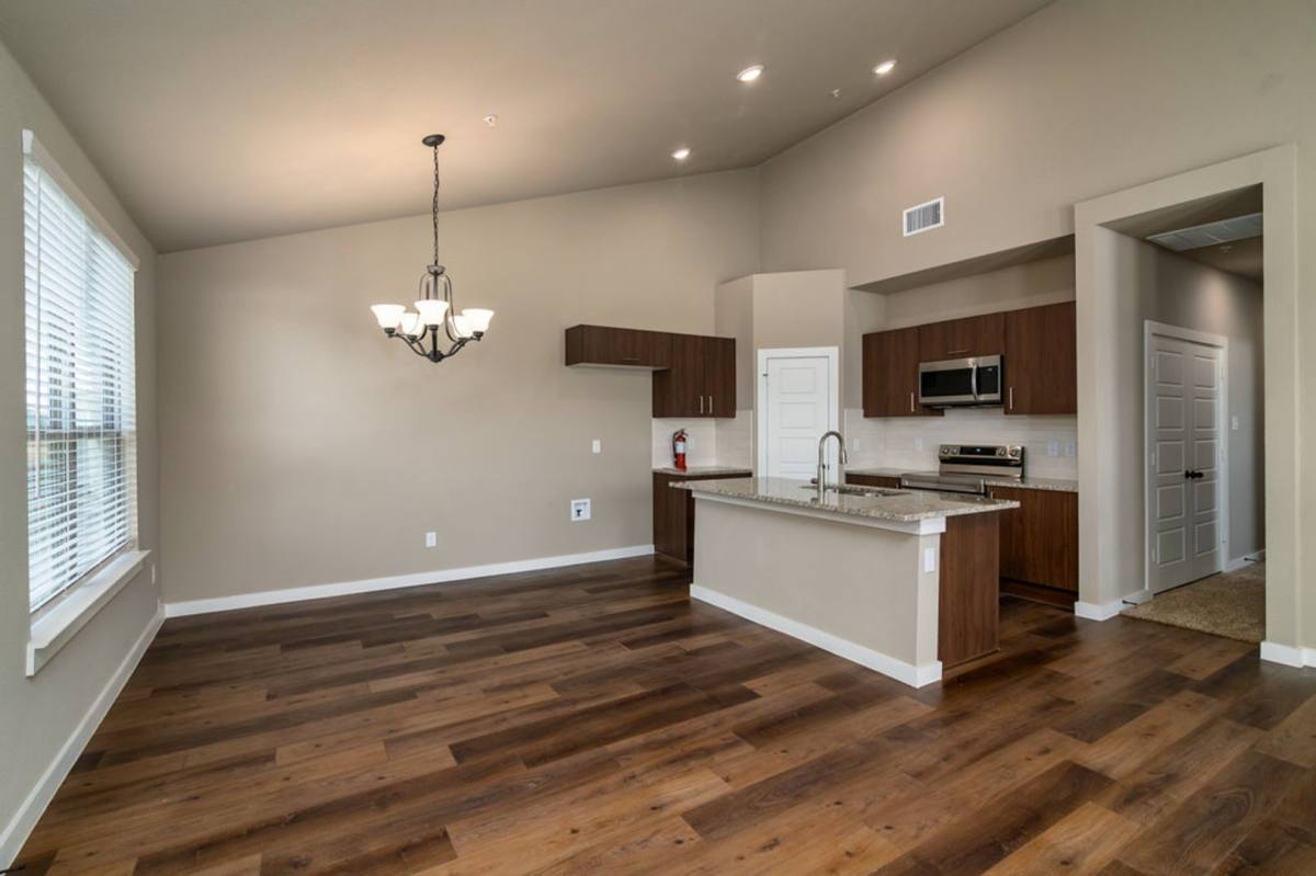 728 Fallow Dr, Venus, TX 76084 - Townhouse for Rent - Image 4