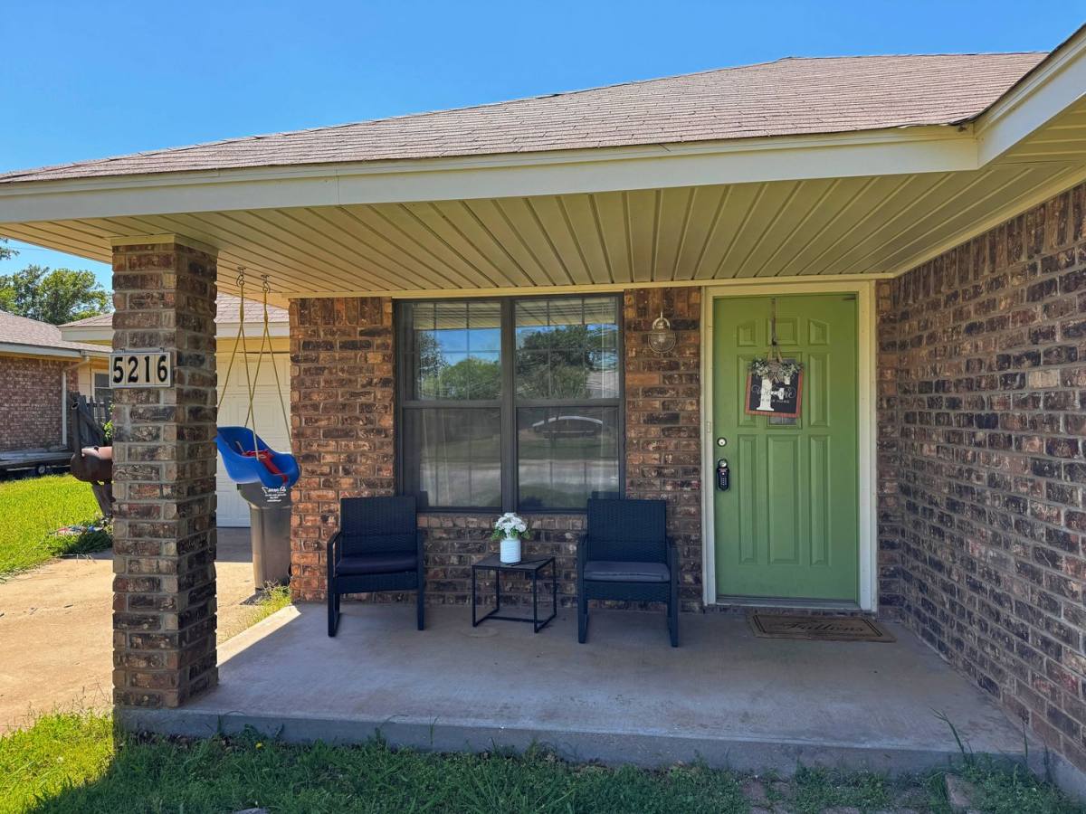 House for rent at 5216 Brookwood Dr, Wichita Falls, TX 76302