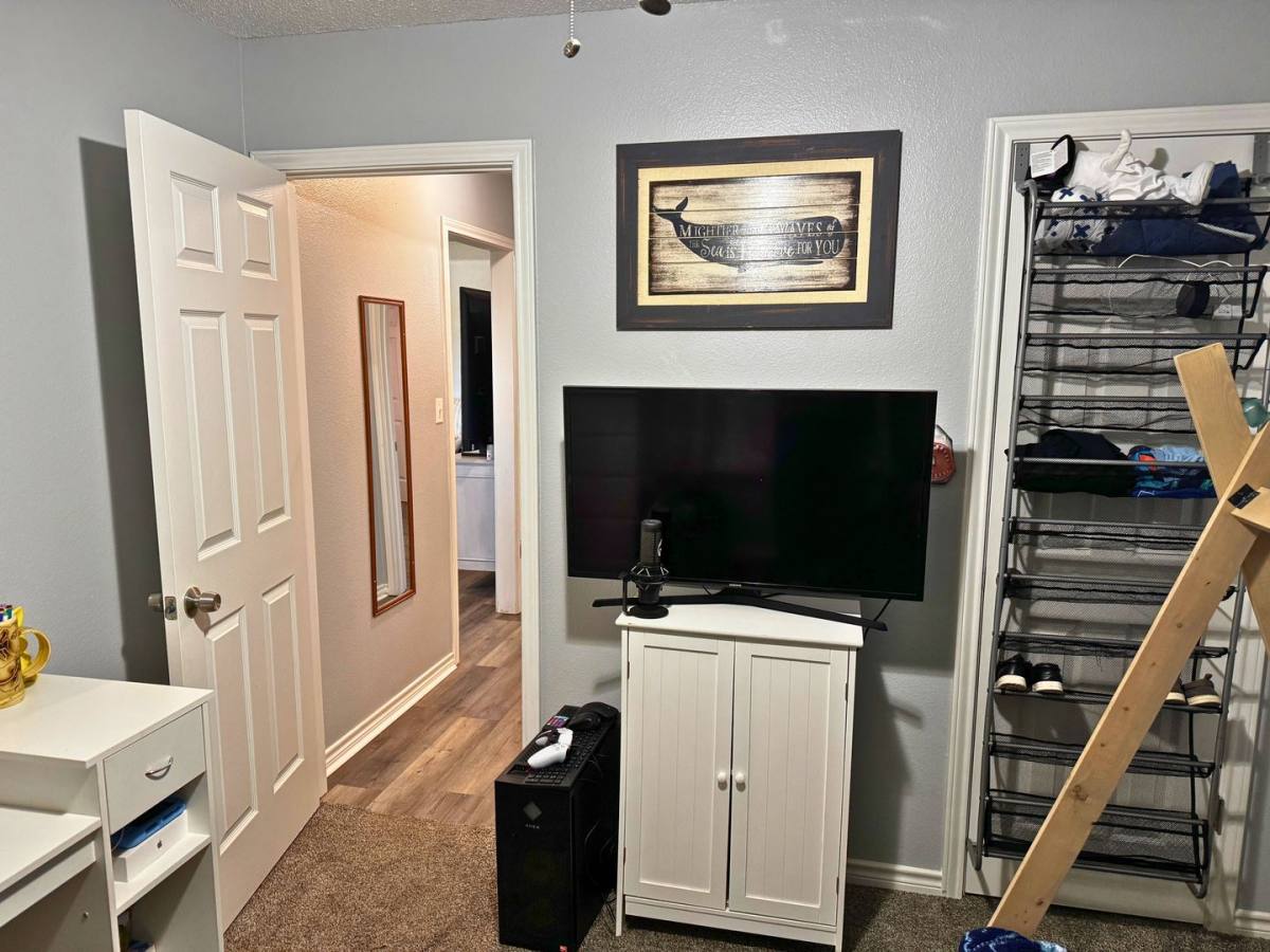 House for rent at 5216 Brookwood Dr, Wichita Falls, TX 76302