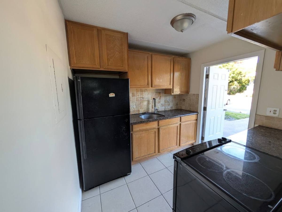 Apartment for rent at 817 Lighthouse Dr, North Palm Beach, FL 33408