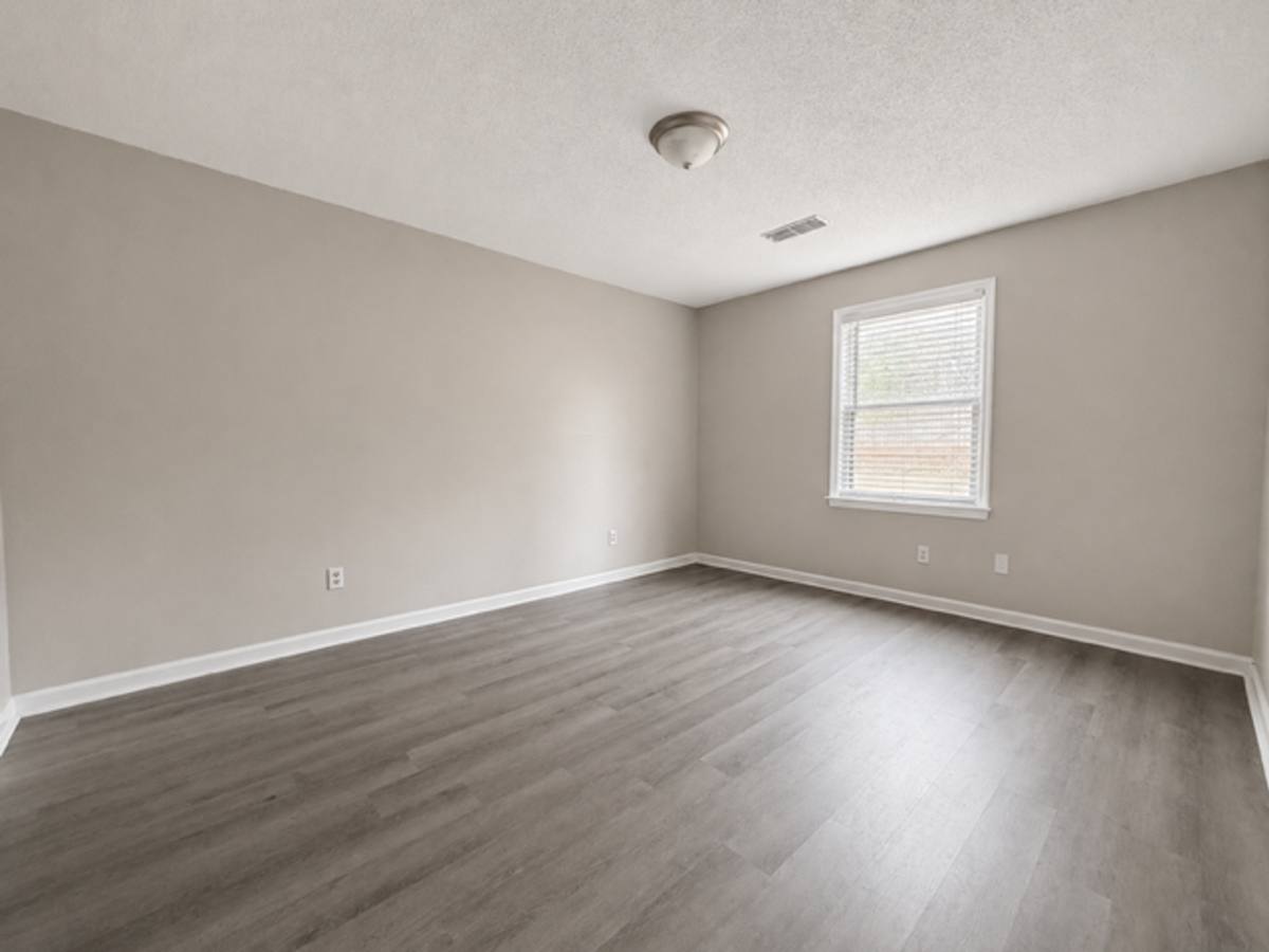 Apartment for rent at 4414 Bonnell Dr NW, Huntsville, AL 35816