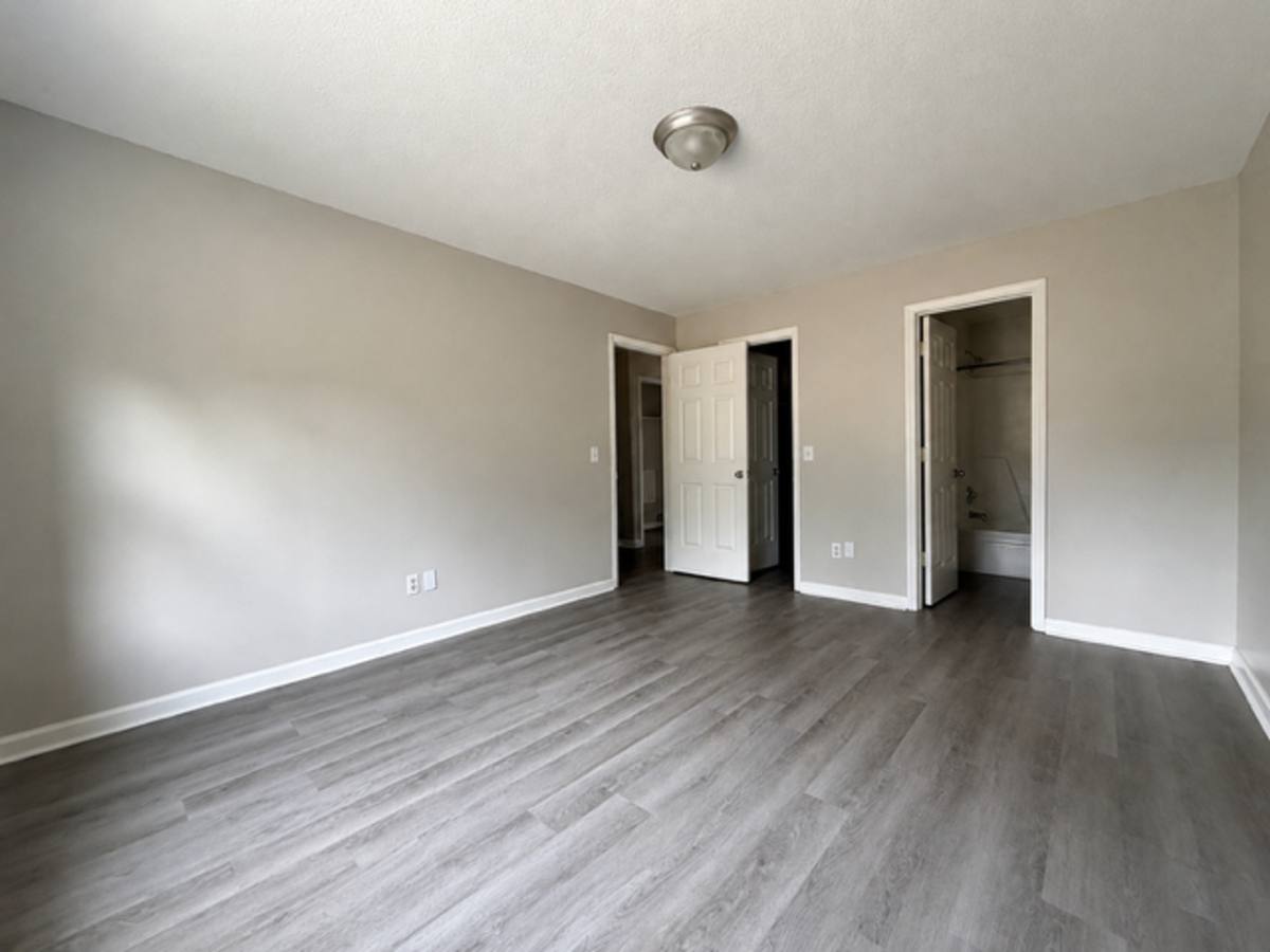 Apartment for rent at 4414 Bonnell Dr NW, Huntsville, AL 35816