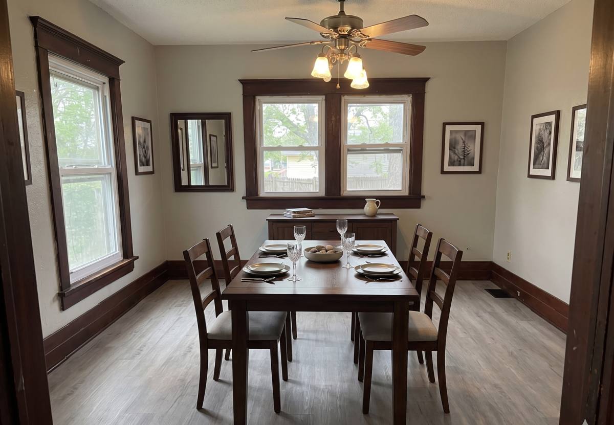 House for rent at 203 Reed St, Waterloo, IA 50703
