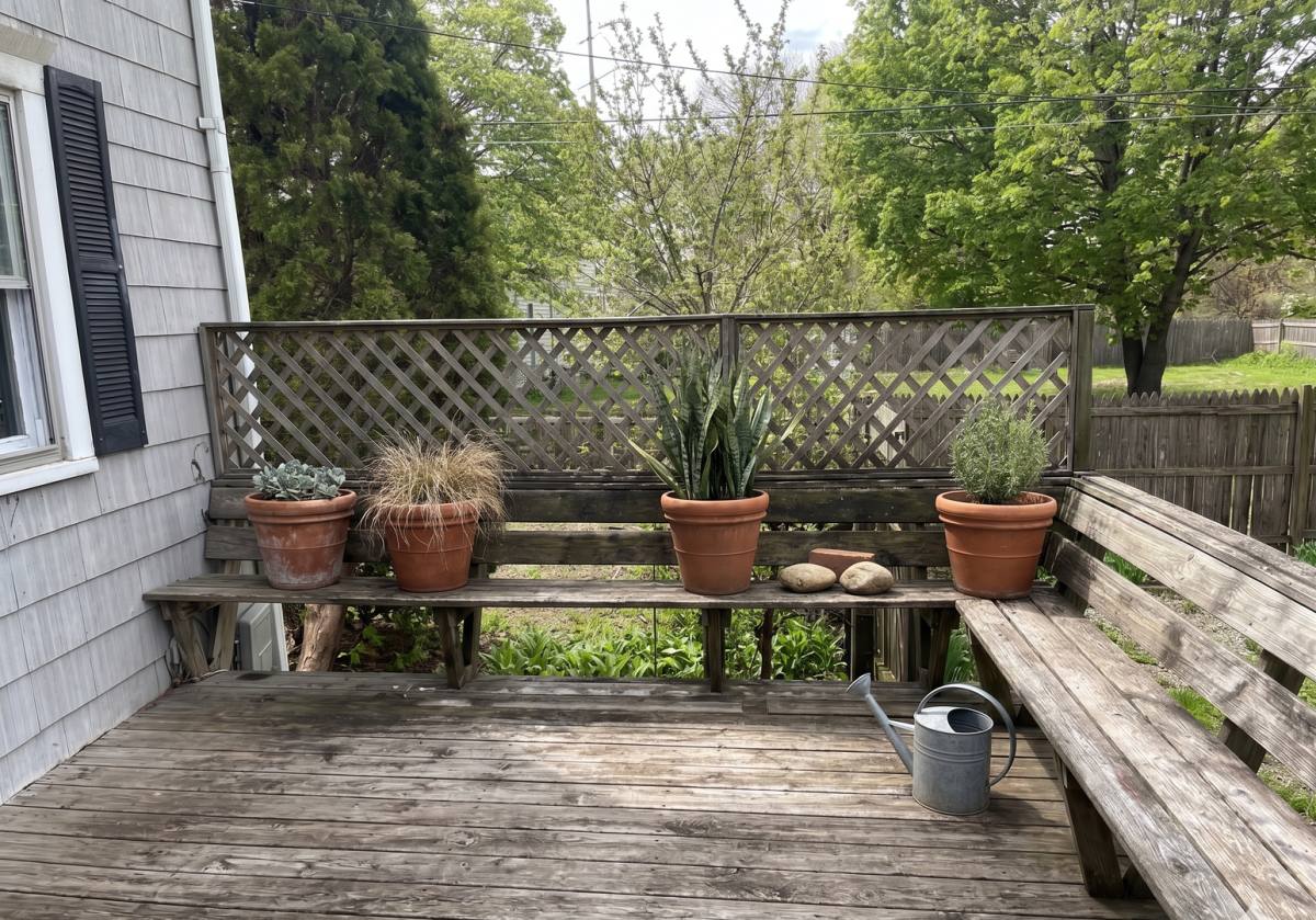 House for rent at 203 Reed St, Waterloo, IA 50703