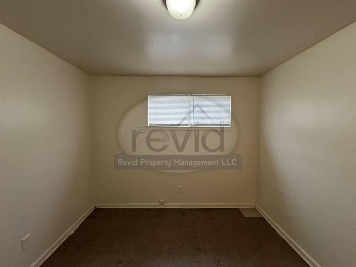 Apartment for rent at 2412 Charjean, Memphis, TN 38114