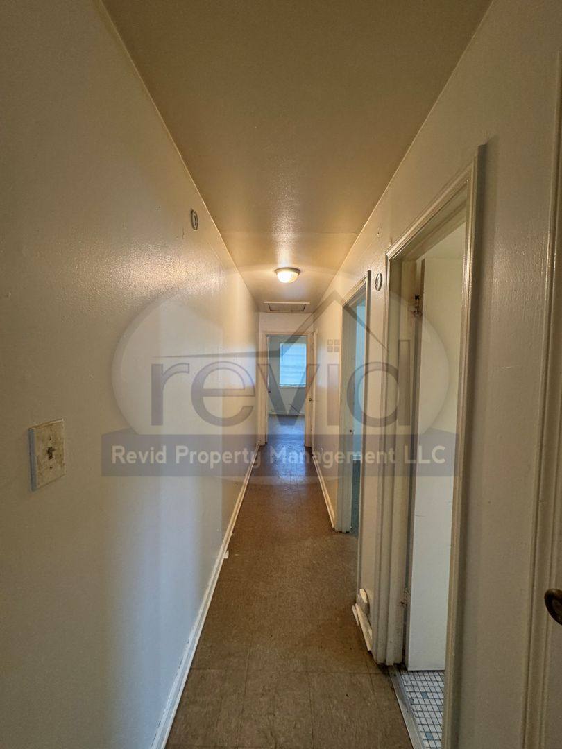 Apartment for rent at 2412 Charjean, Memphis, TN 38114