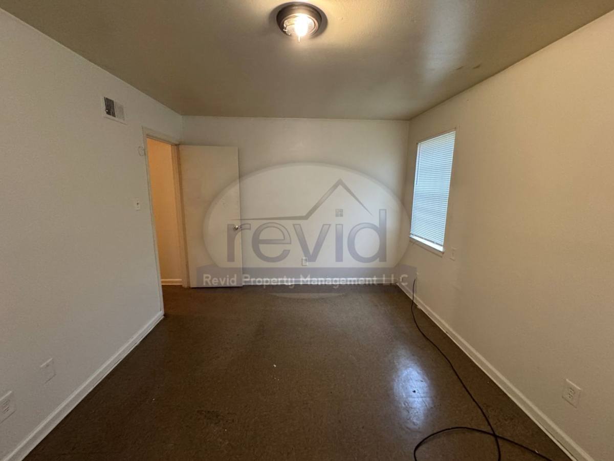 Apartment for rent at 2412 Charjean, Memphis, TN 38114