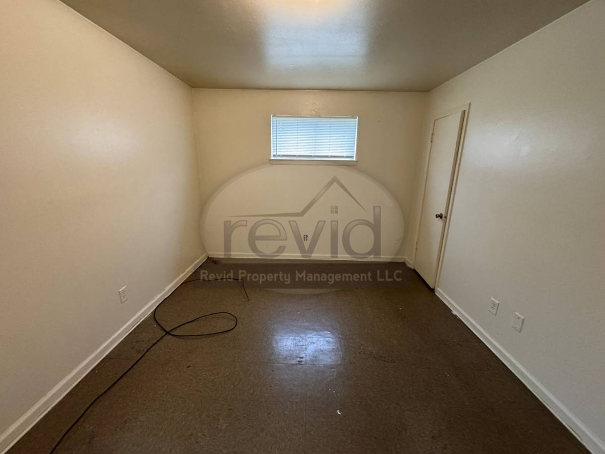 Apartment for rent at 2412 Charjean, Memphis, TN 38114