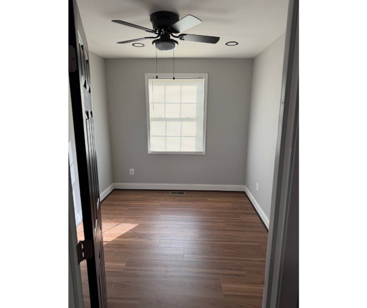 Apartment for rent at 101 N Edgewood St, Baltimore, MD 21229