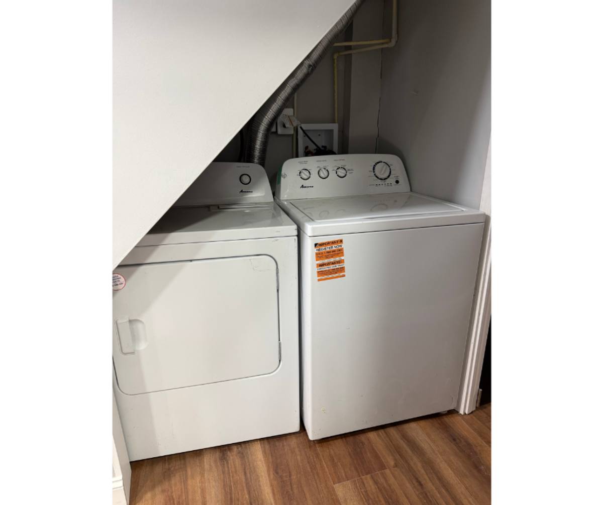 Apartment for rent at 101 N Edgewood St, Baltimore, MD 21229