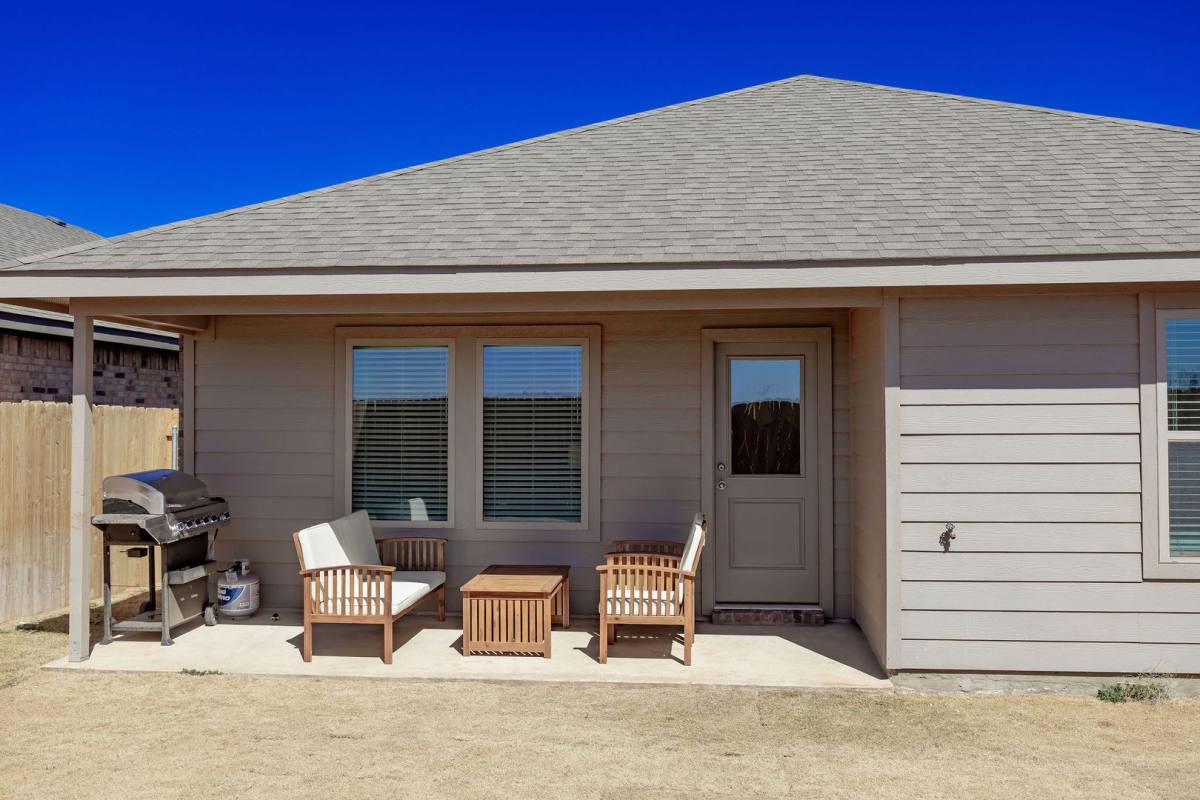 House for rent at 215 14th St, Wolfforth, TX 79382