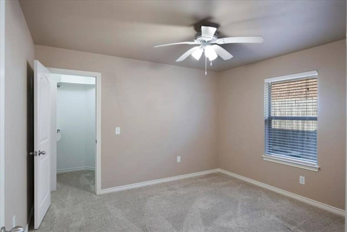Townhouse for rent at 4011 Stonebridge Dr, Tyler, TX 75707