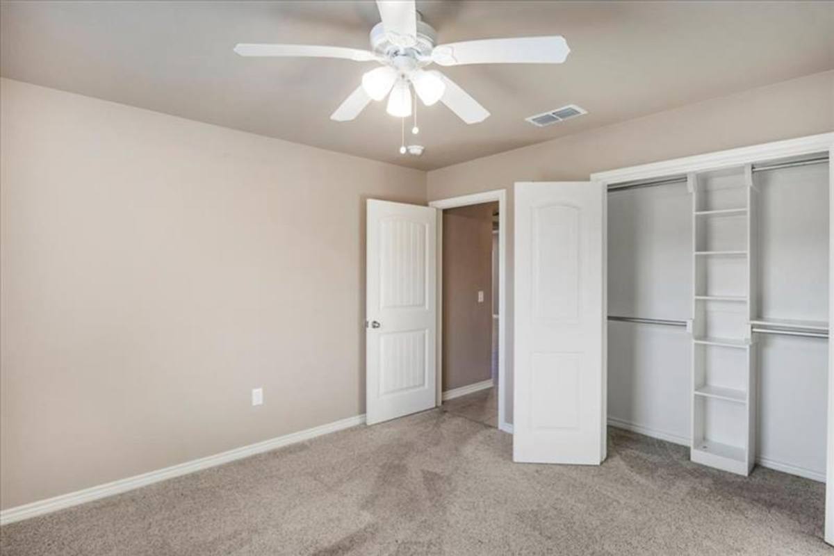 Townhouse for rent at 4011 Stonebridge Dr, Tyler, TX 75707
