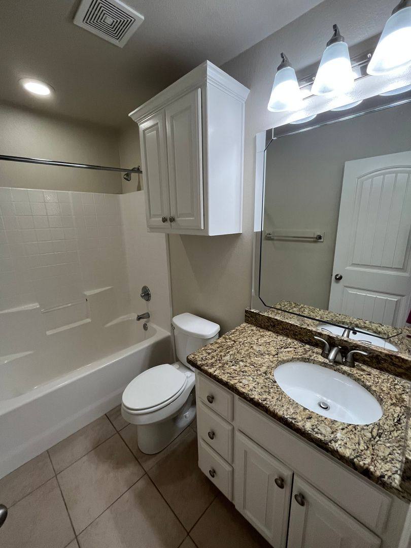 Townhouse for rent at 4011 Stonebridge Dr, Tyler, TX 75707