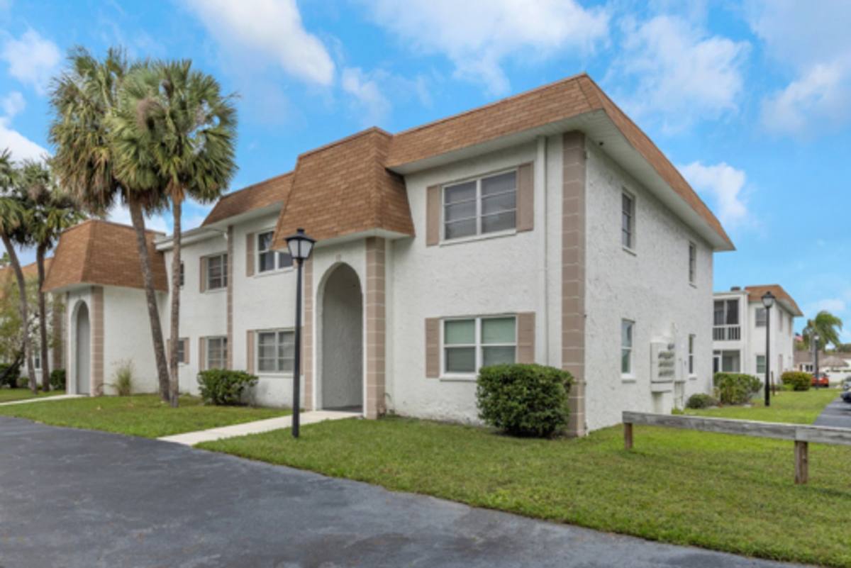 Condo for rent at 359 S McMullen Booth Rd, Clearwater, FL 33759