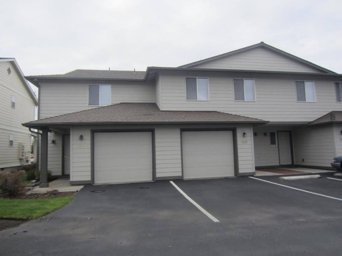 Apartment for rent at 2641 NW Cedar Ave, Redmond, OR 97756
